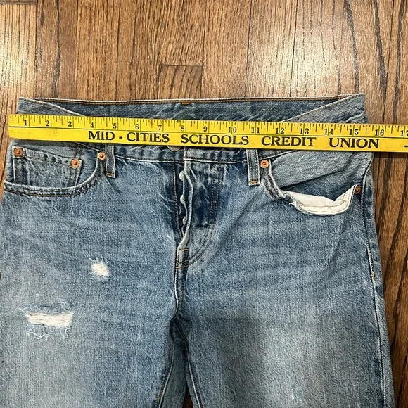 Levi’s ct, great distressed jeans - Picture 2 of 5